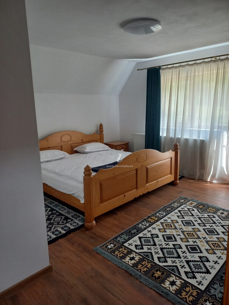 Pensiunea Inima Munților