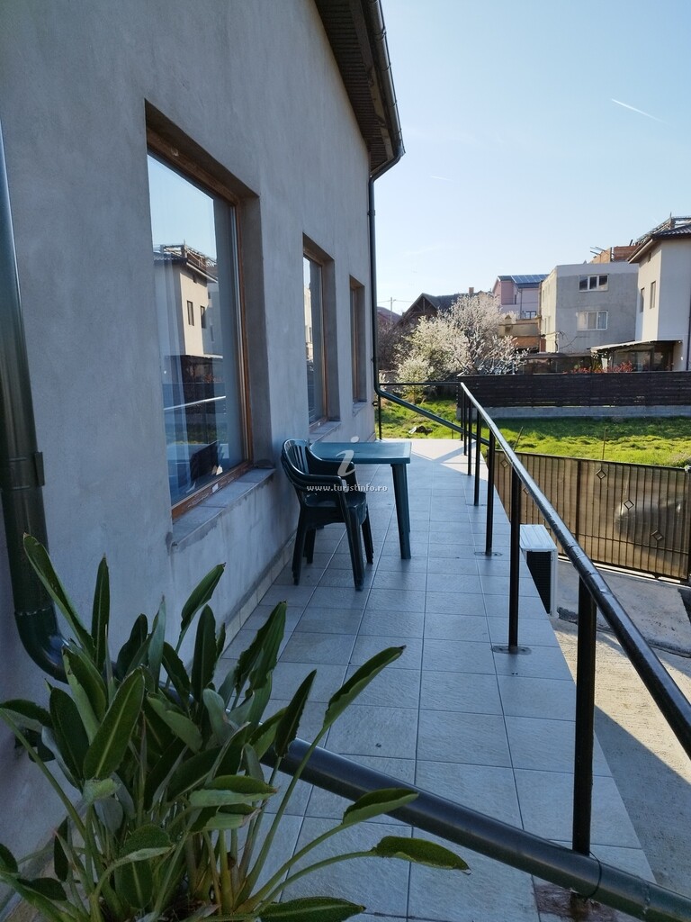 Camere de închiriat Edmond