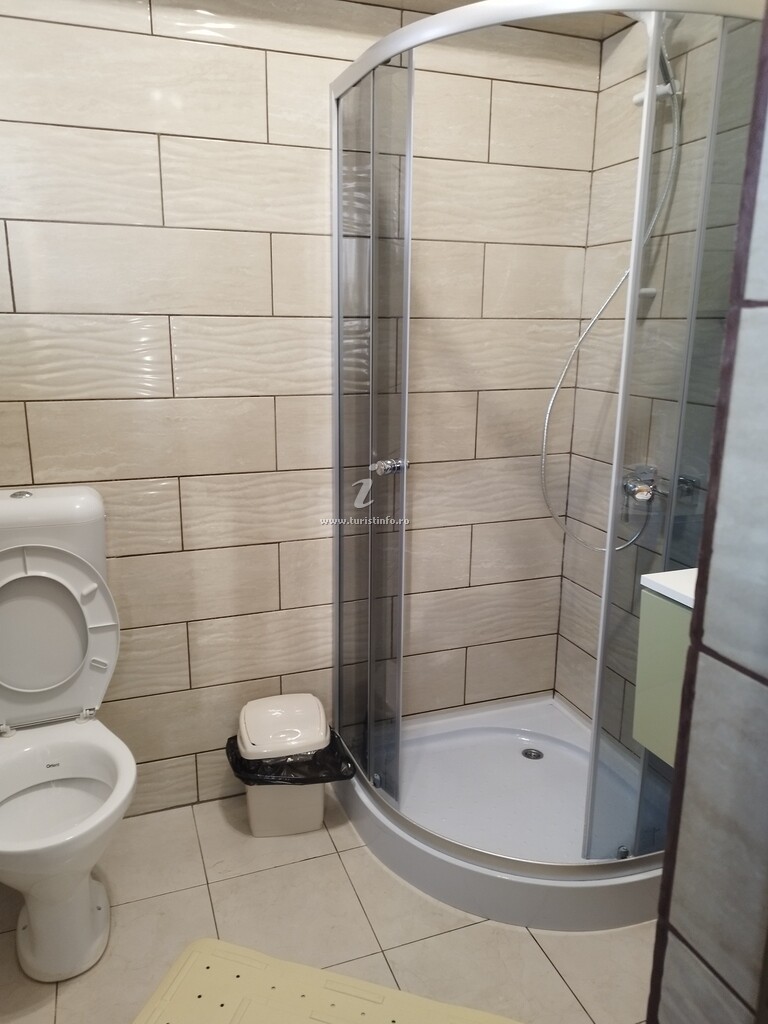 Camere de închiriat Edmond