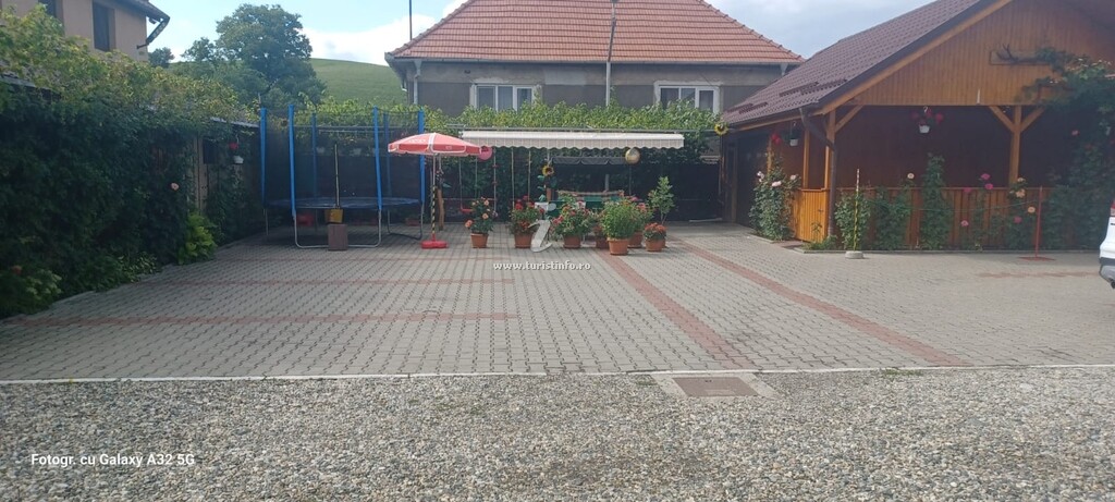Pensiunea La Grătar `Hanul Ardealului`