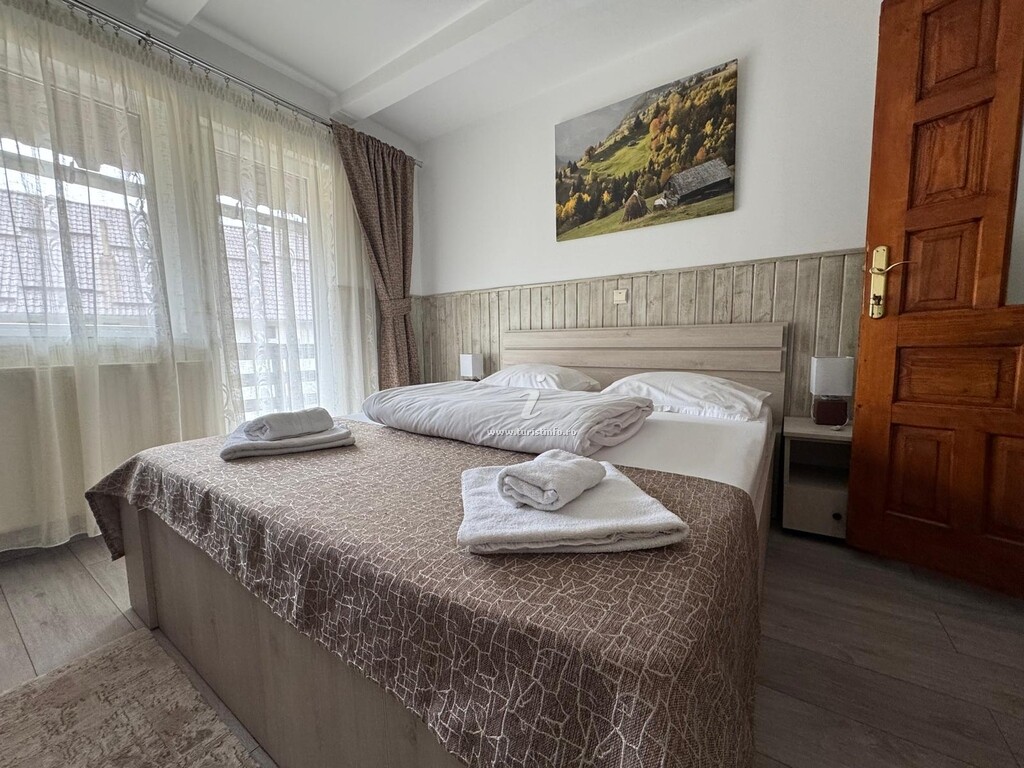 Camere de închiriat Paula