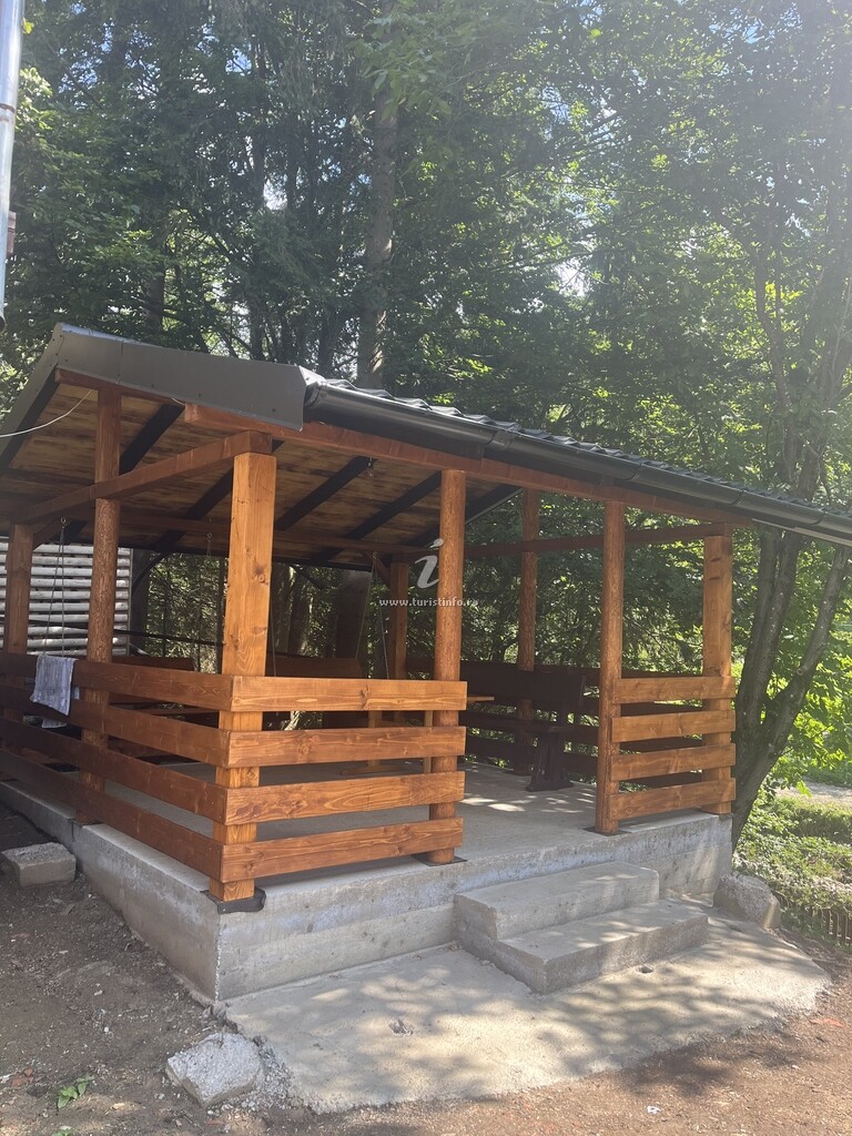 Camere de închiriat Lia Ciocîrlia