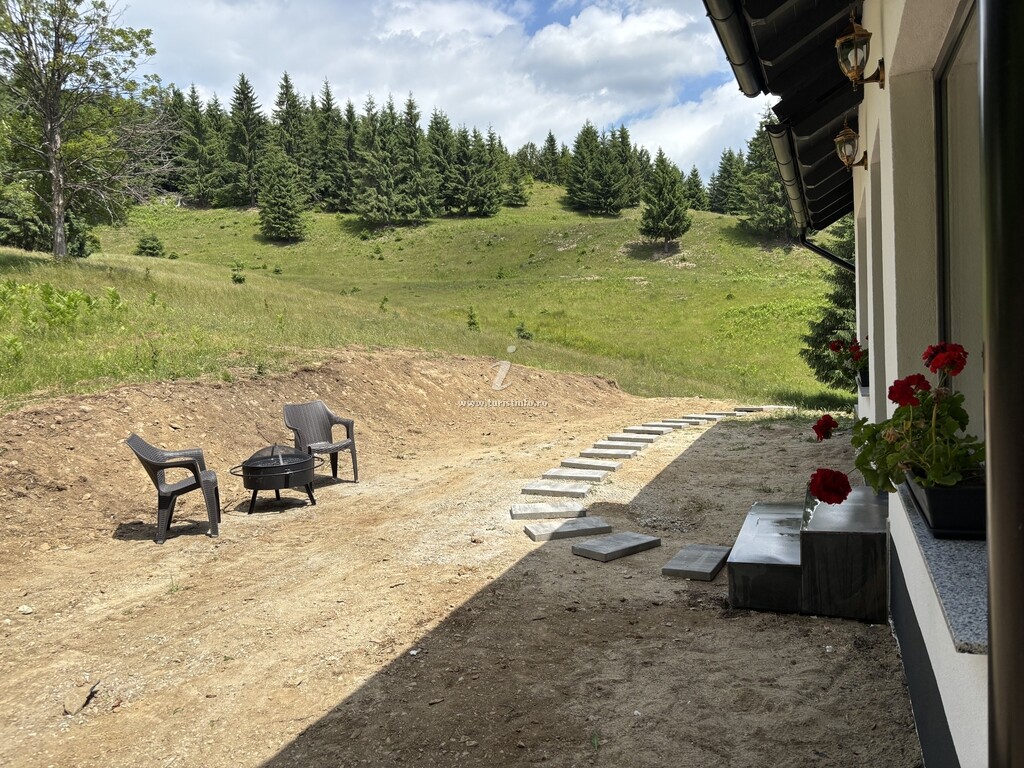 Cabana Cuibul lui Răzvan