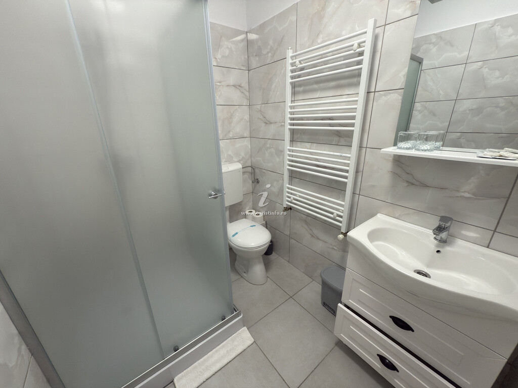 Camere de închiriat Foișor