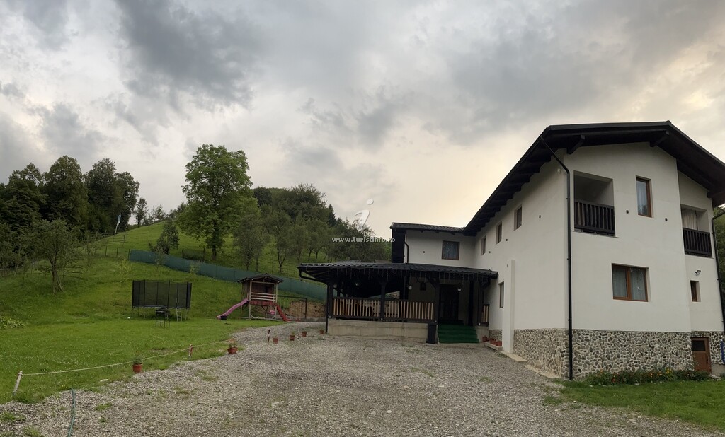 Casa de vacanță Casa Dinu