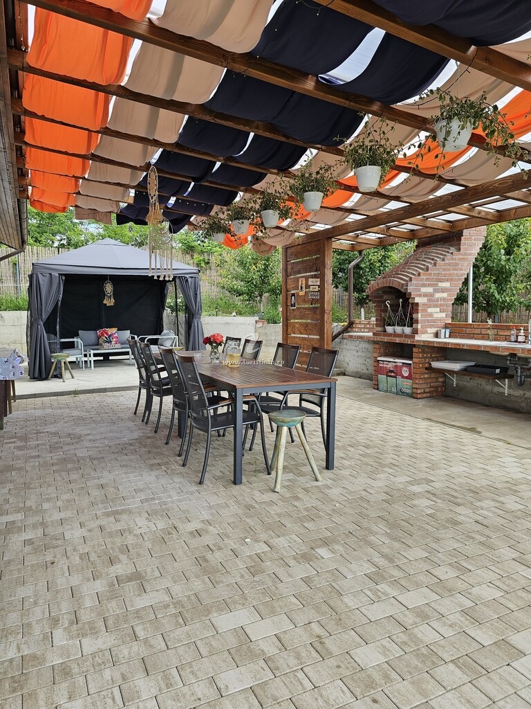 Camere de închiriat Delta Moesia