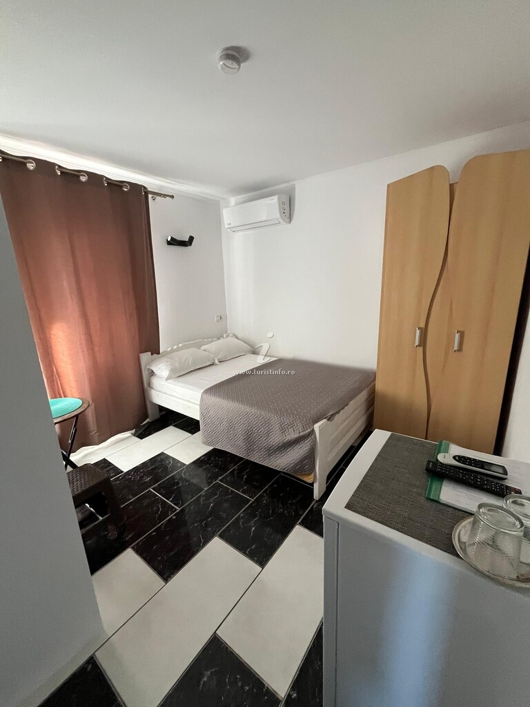 Camere de închiriat Happy House