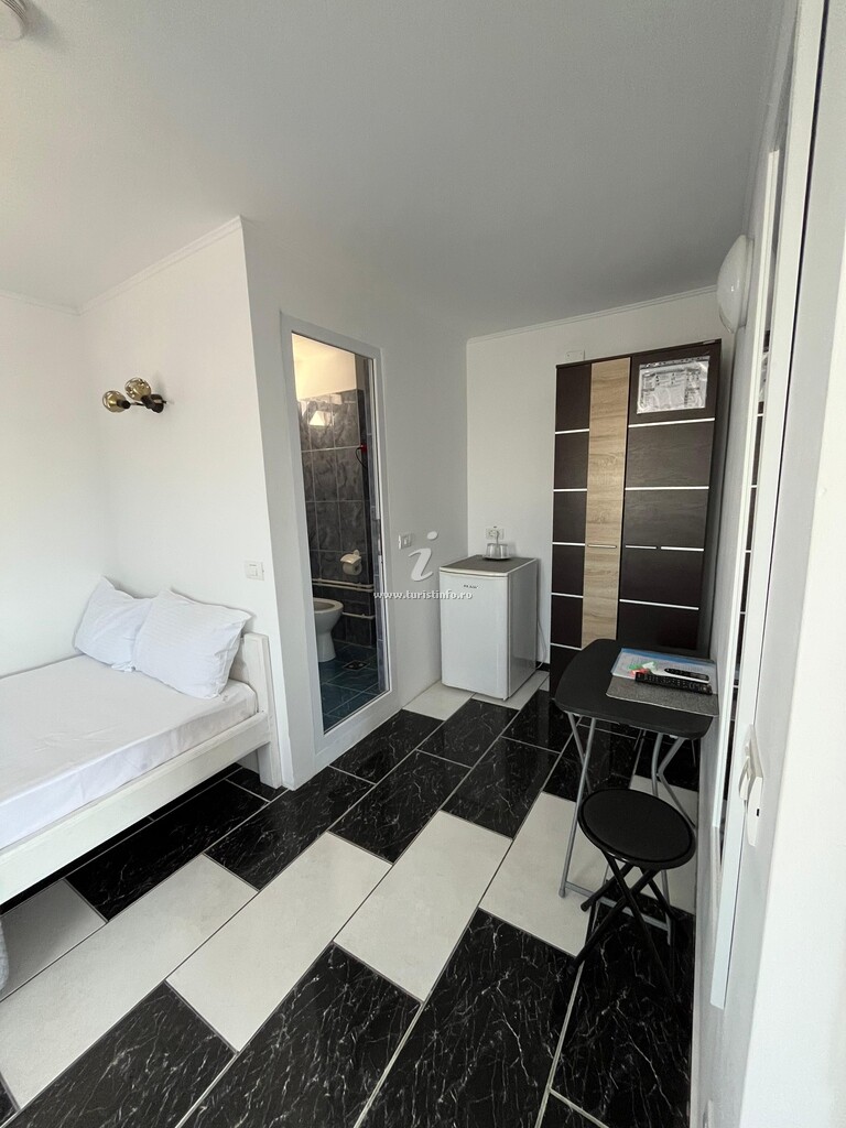 Camere de închiriat Happy House