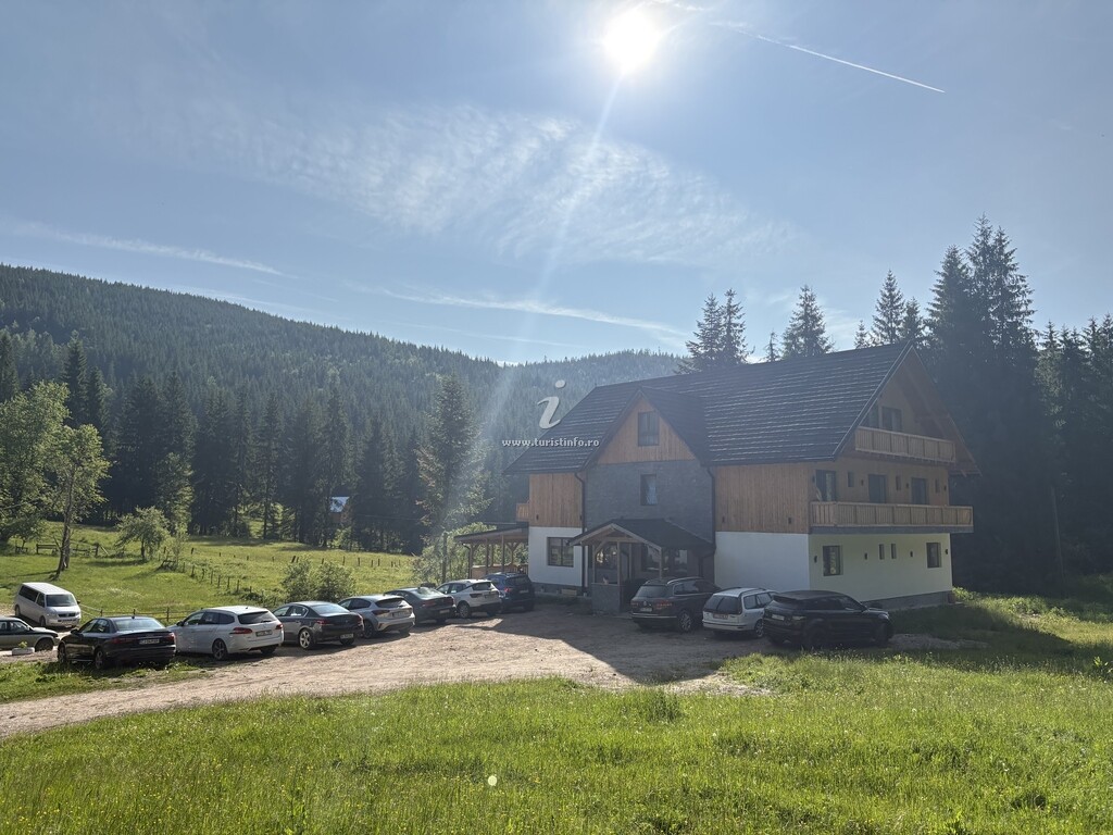 Pensiunea Casa de Piatră