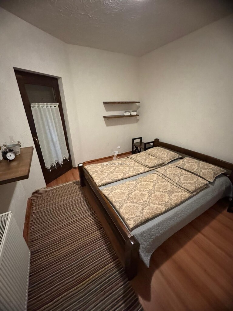 Cabana La Poarta Codrului
