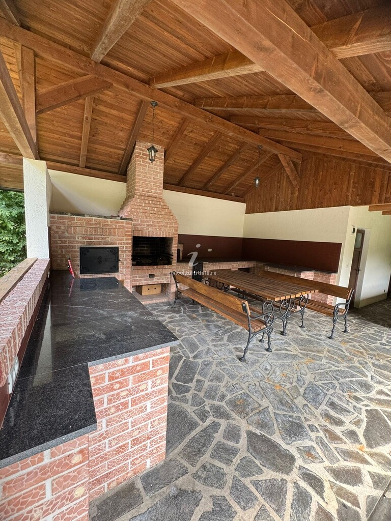 Cabana La Poarta Codrului