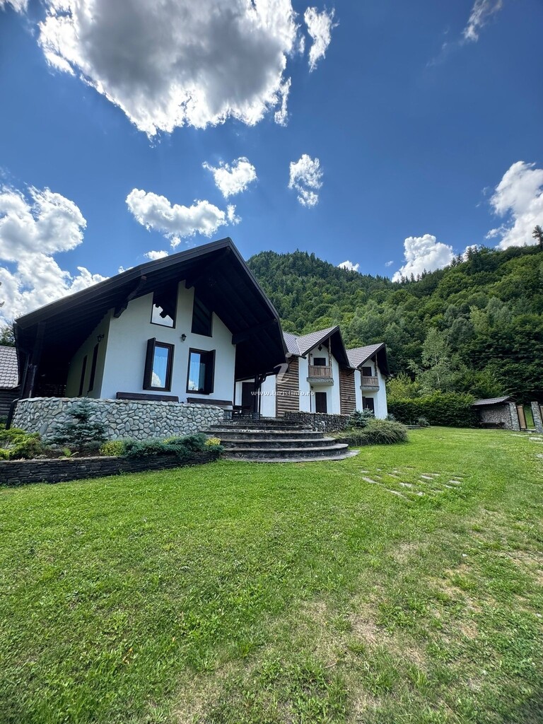 Cabana La Poarta Codrului