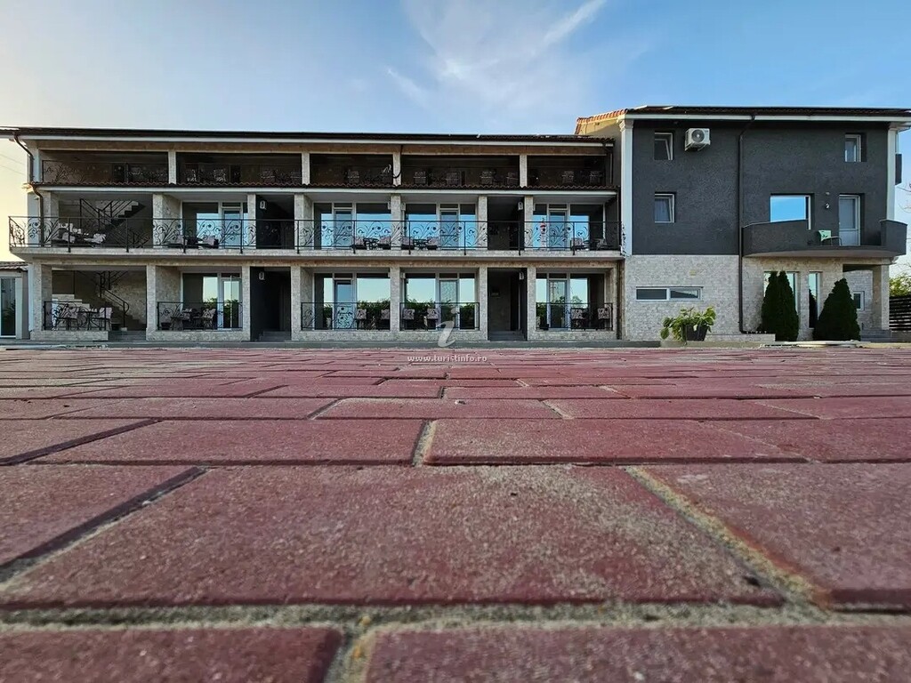 Camere de închiriat Casa Carmen