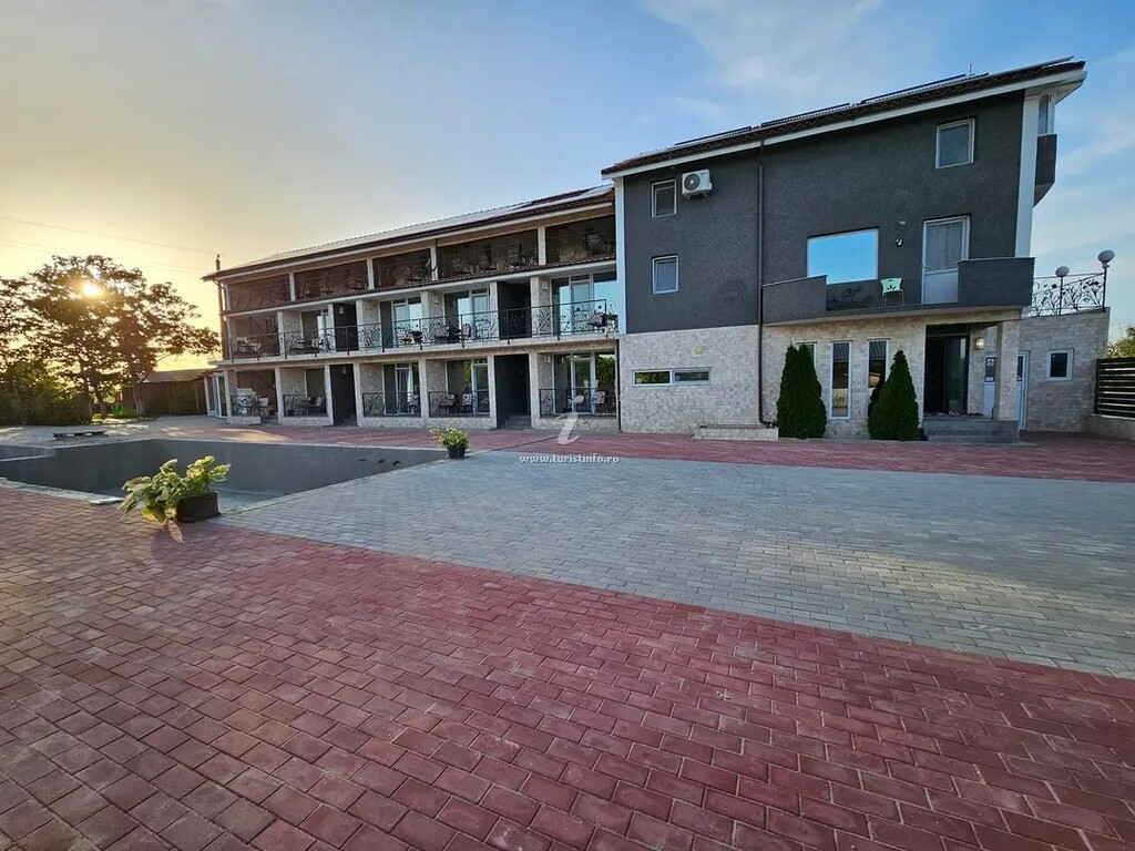 Camere de închiriat Casa Carmen
