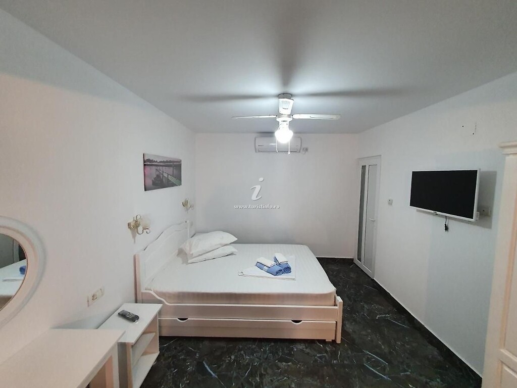 Camere de închiriat Casa Carmen