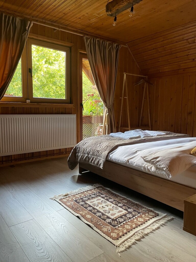 Casa Mistic