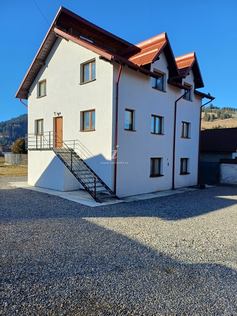Pensiunea de la Mare la Munte