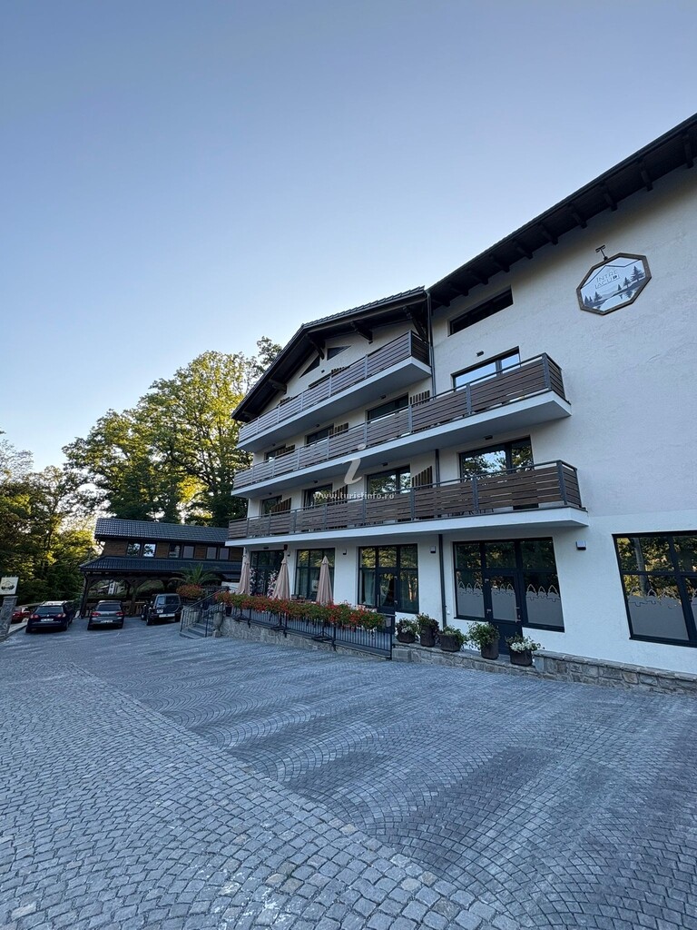 Vila Între Lacuri