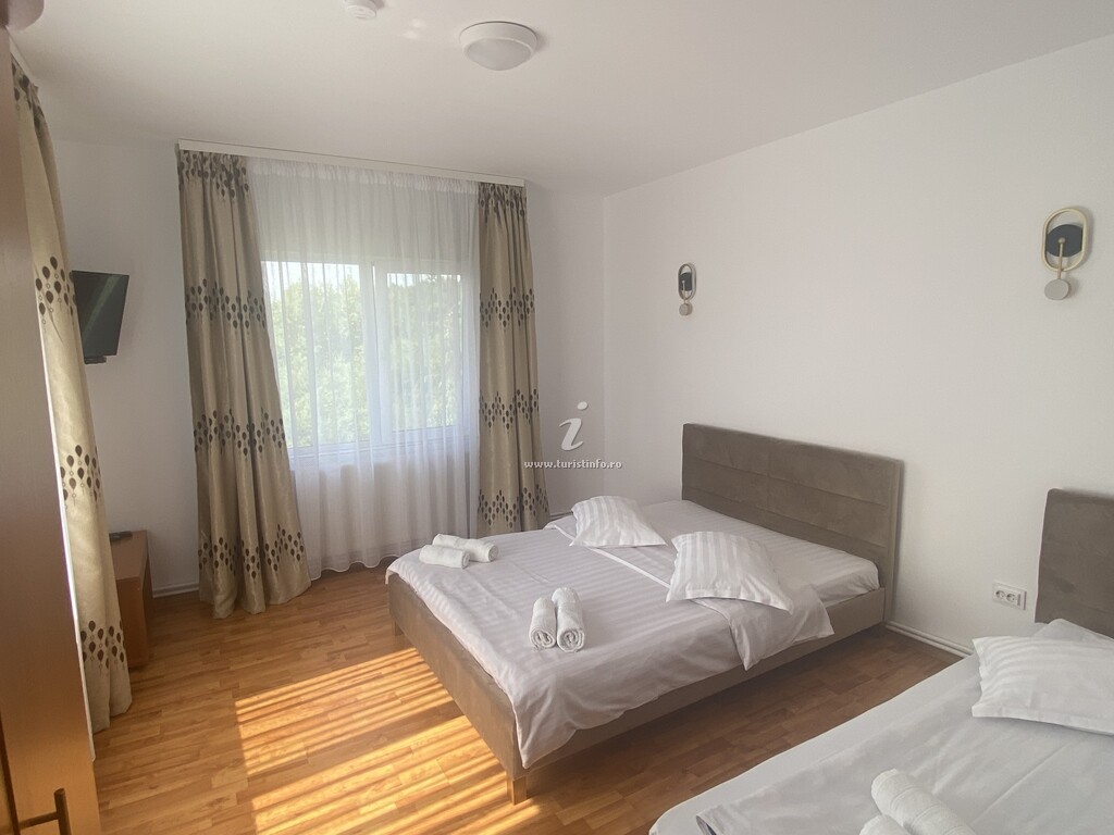 Camere de închiriat Cleo