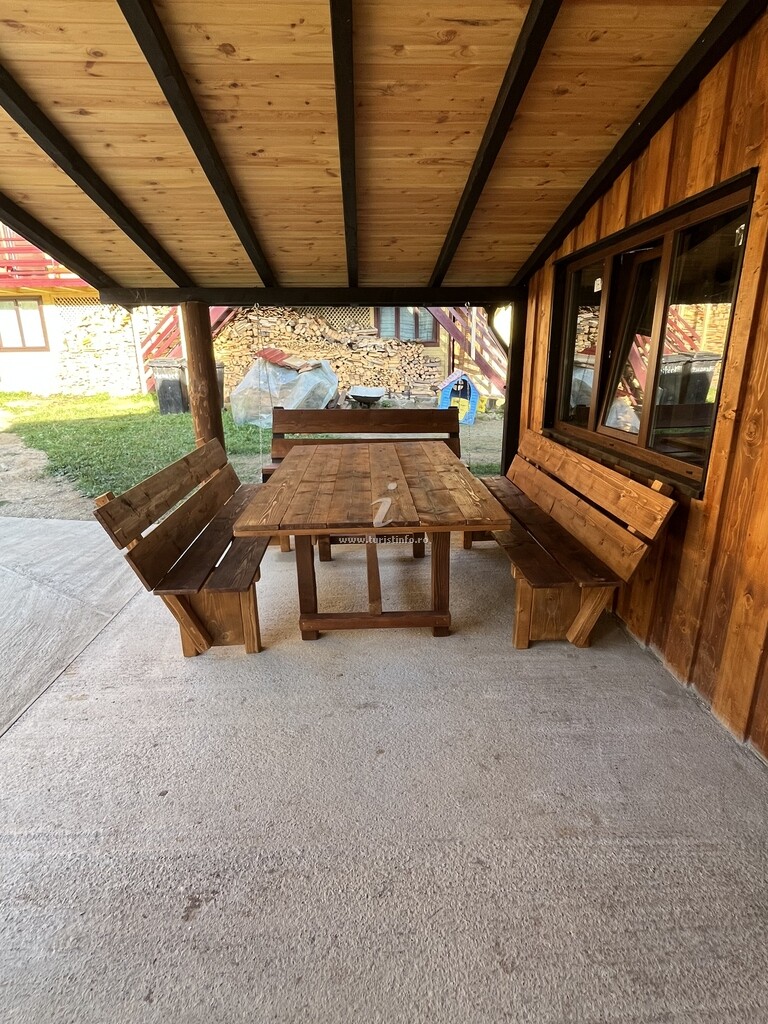 Camere de închiriat Lia Ciocîrlia