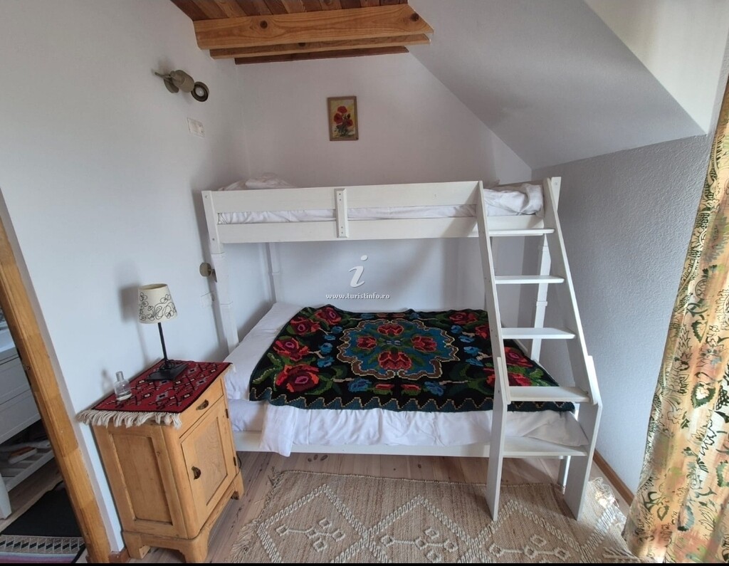 Casa de vacanță Casa cu Mesteceni