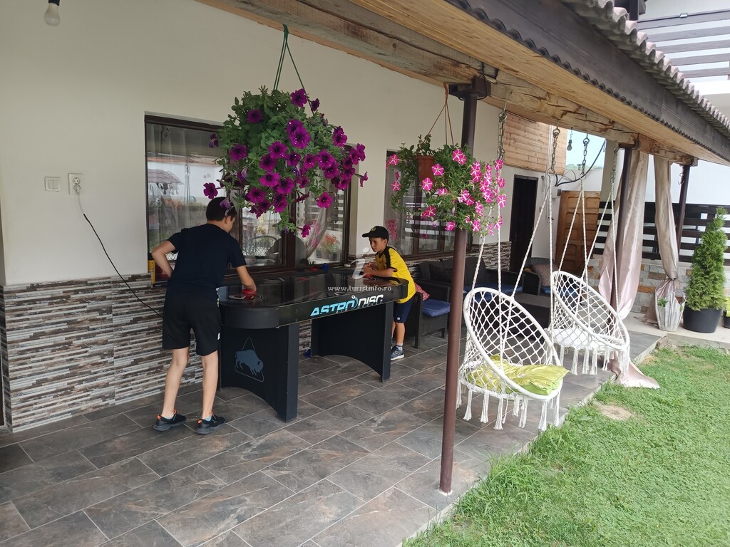 Casa Andra și Denis