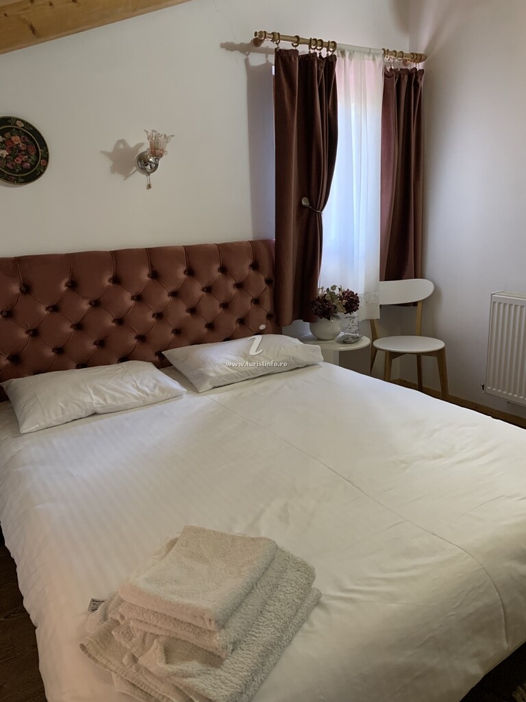 Camere de închiriat Casa Denis