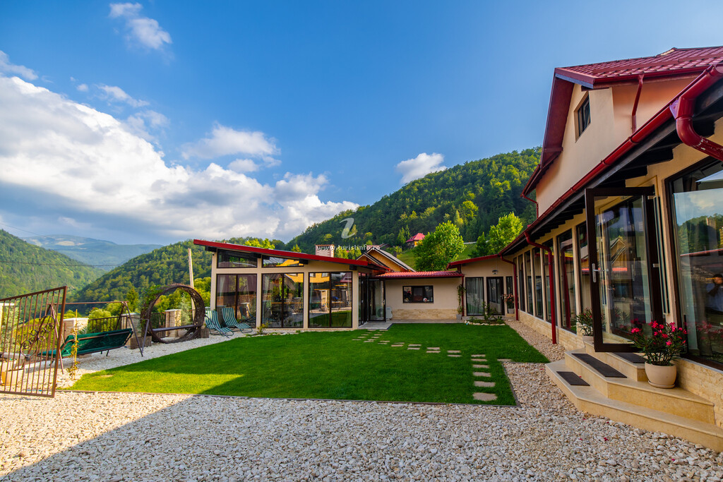 Casa de vacanță Giuvala by BNZ