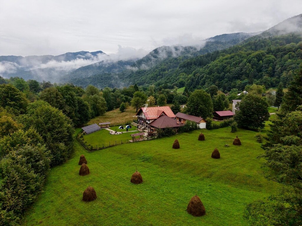 Pensiunea Poiana Cerbului