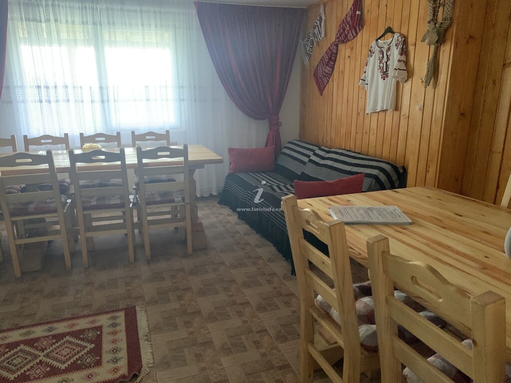 Pensiunea Poiana Mărului