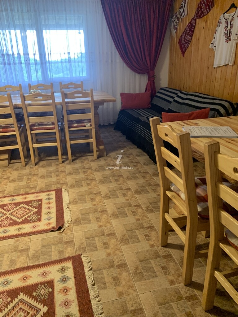Pensiunea Poiana Mărului
