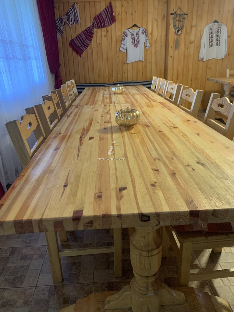 Pensiunea Poiana Mărului
