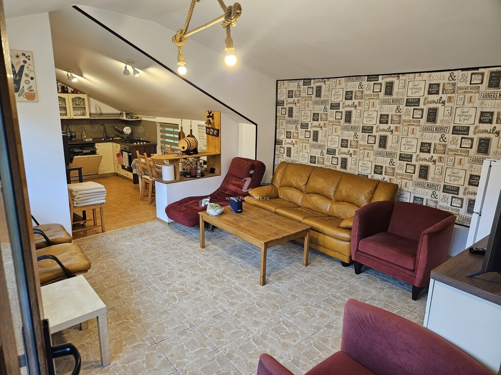 Casa Undeva la Moșie