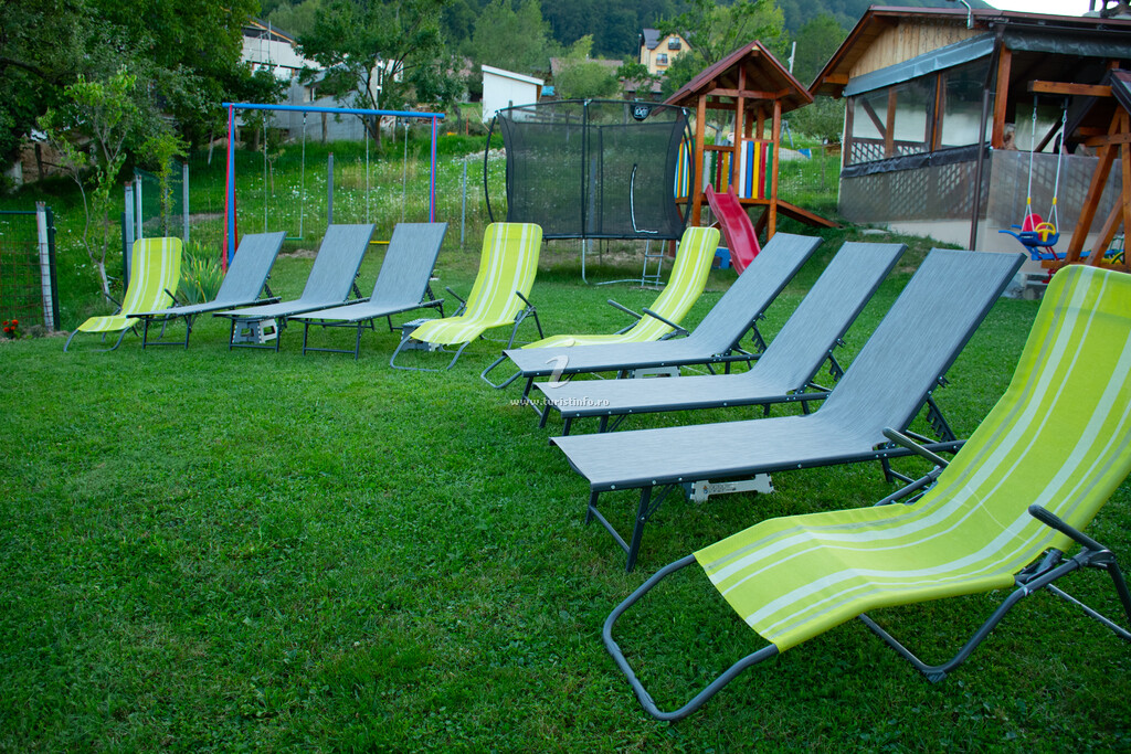 Casa din deal Crisbomir