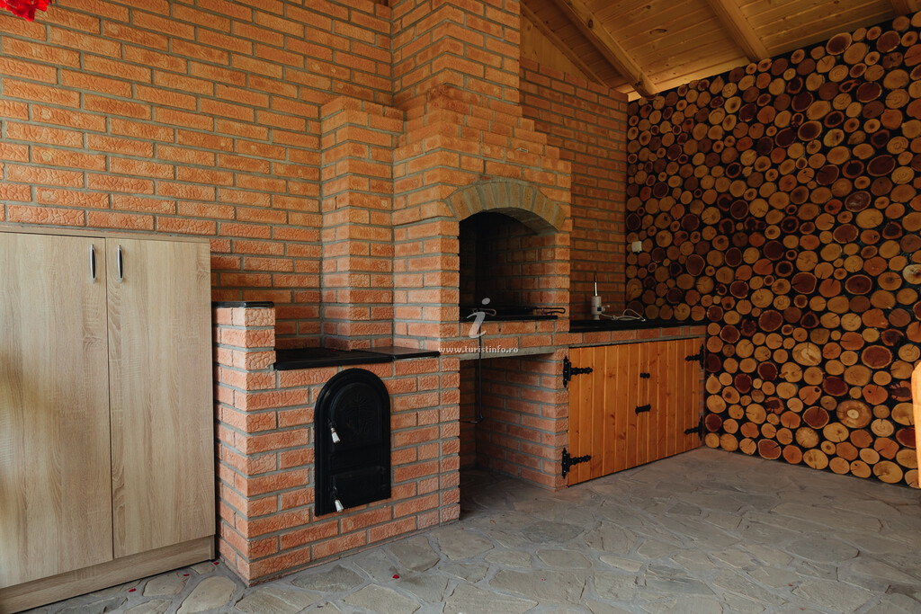 Aura Chalet