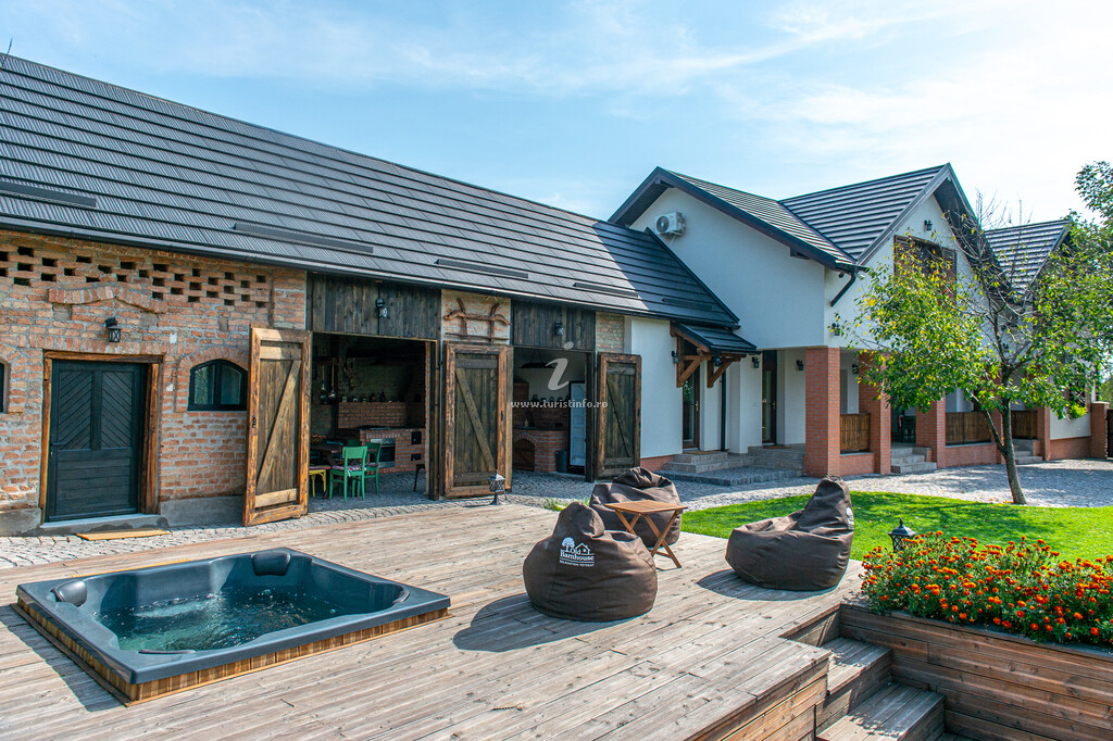 Vila Old Barn House