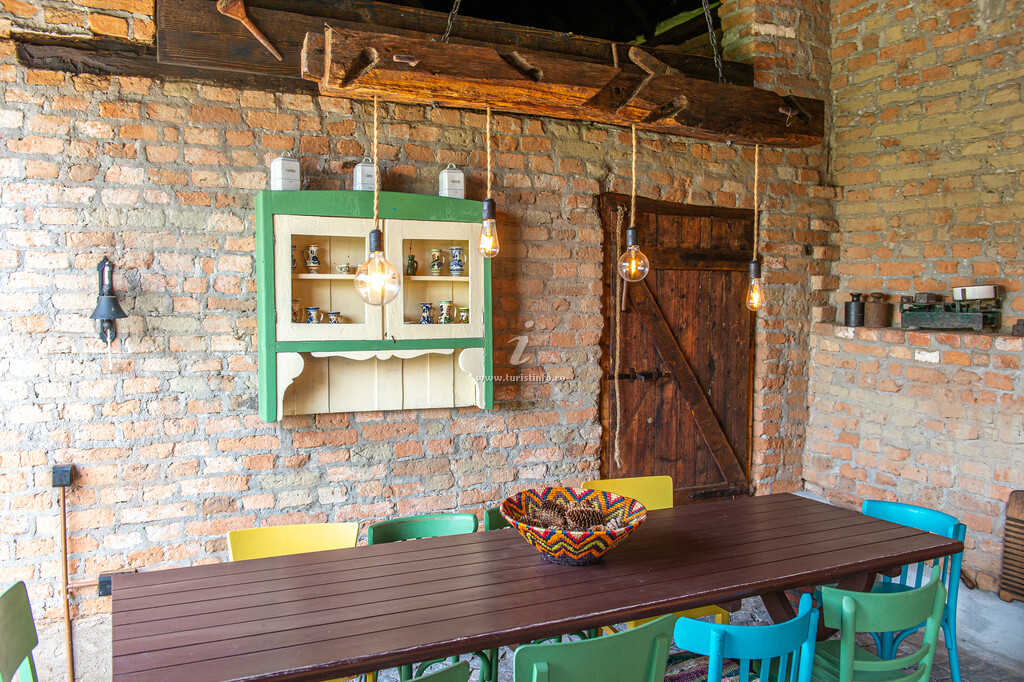Vila Old Barn House