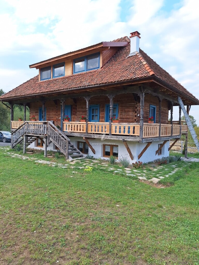 Cabana la Poale de Munte