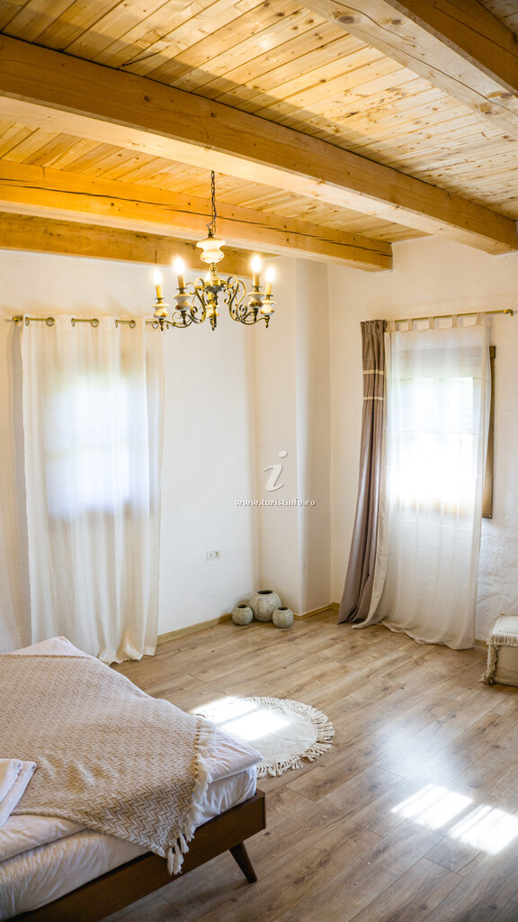 Cabana la Poale de Munte