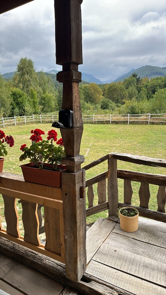 Cabana la Poale de Munte