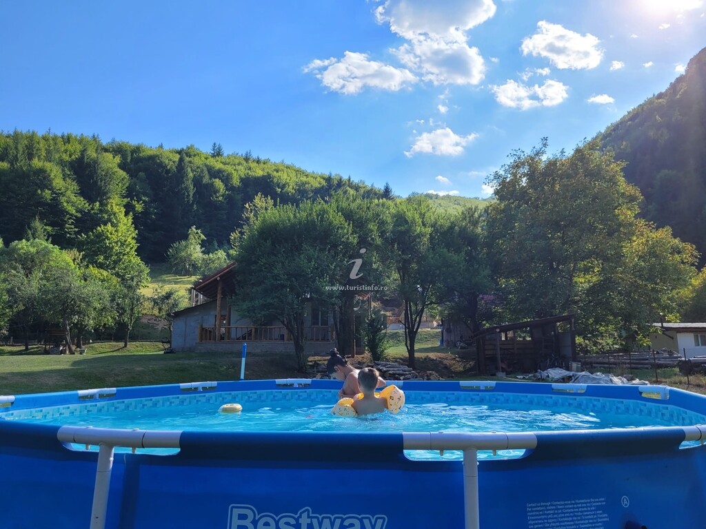 Cabana Lui Foardă