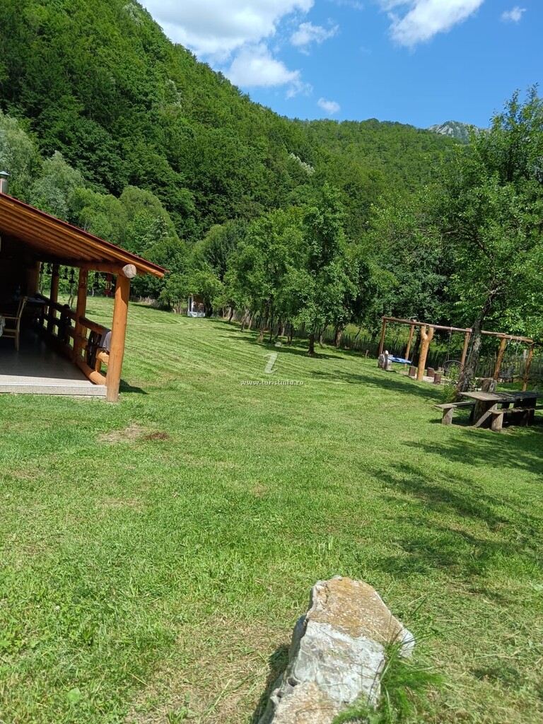 Cabana Lui Foardă