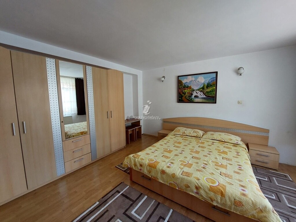 Pensiunea Casa Lăcrămioara