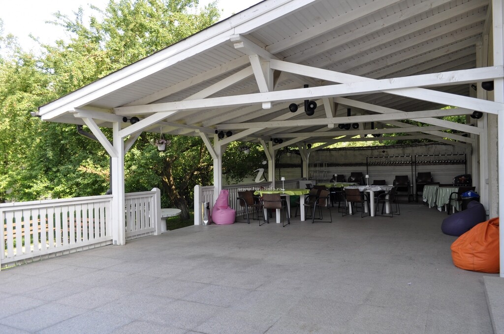 Pensiunea Casa de Oaspeți