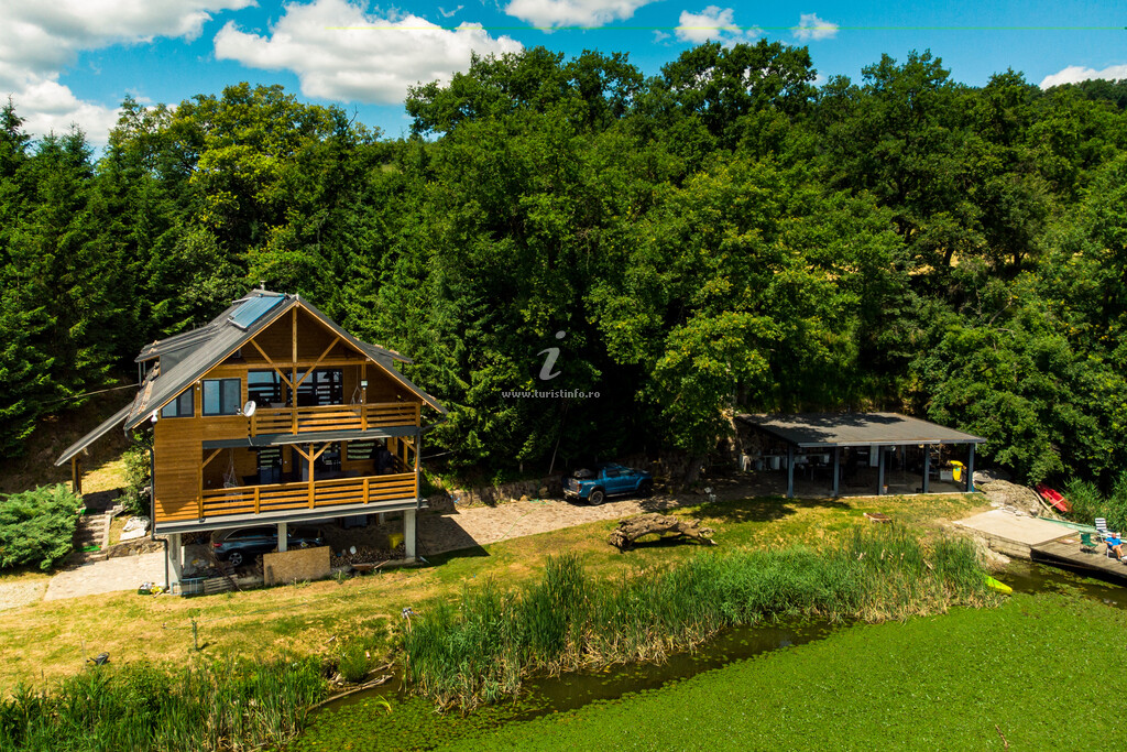 Cabana Anna by the Lake