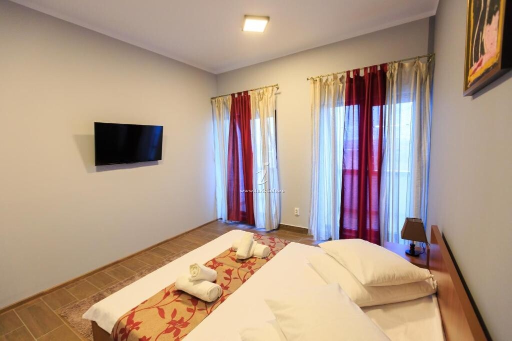Camere de închiriat Corner Center