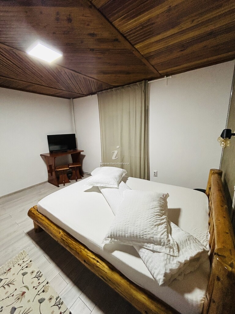 Pensiunea Agroturistică Adelina