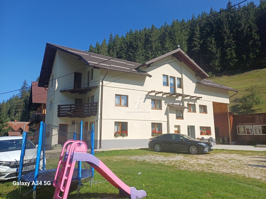 Vila Muntelui Bucegi