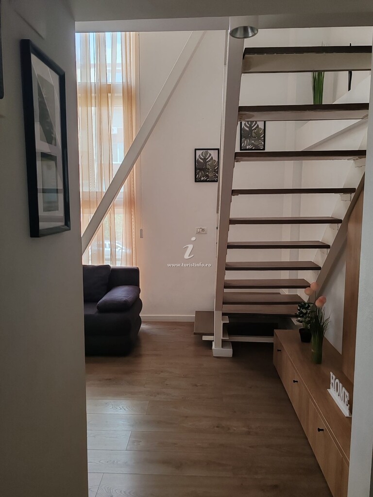 Complex Friends Residence