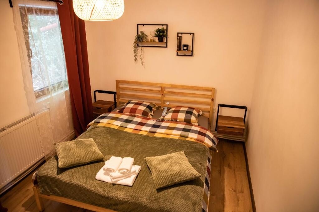 Casa de vacanță Adora River Retreat